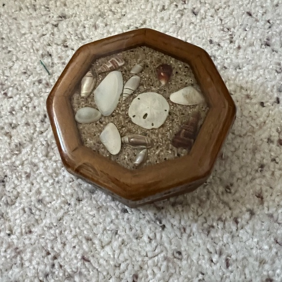 Octagonal Decorative Shell Box - Picture 3 of 5